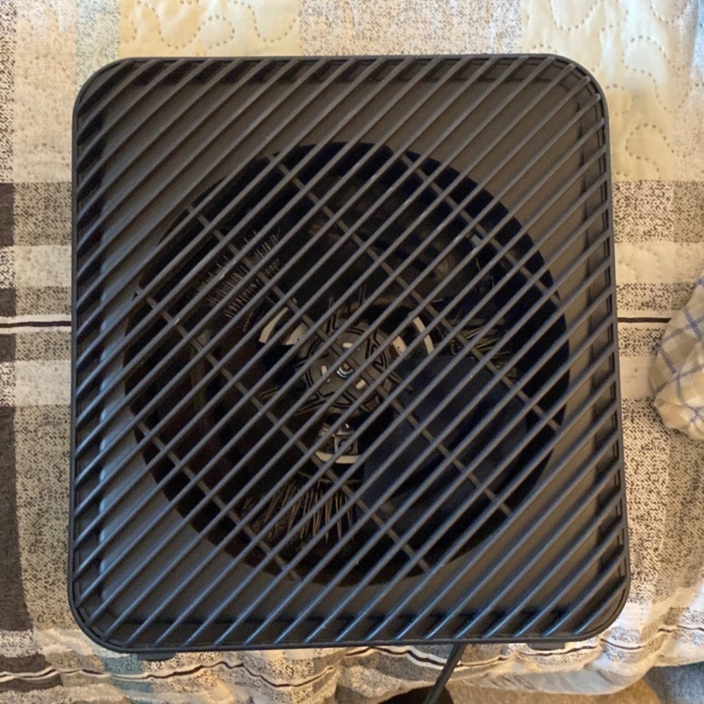 Like new space heater w safety switch